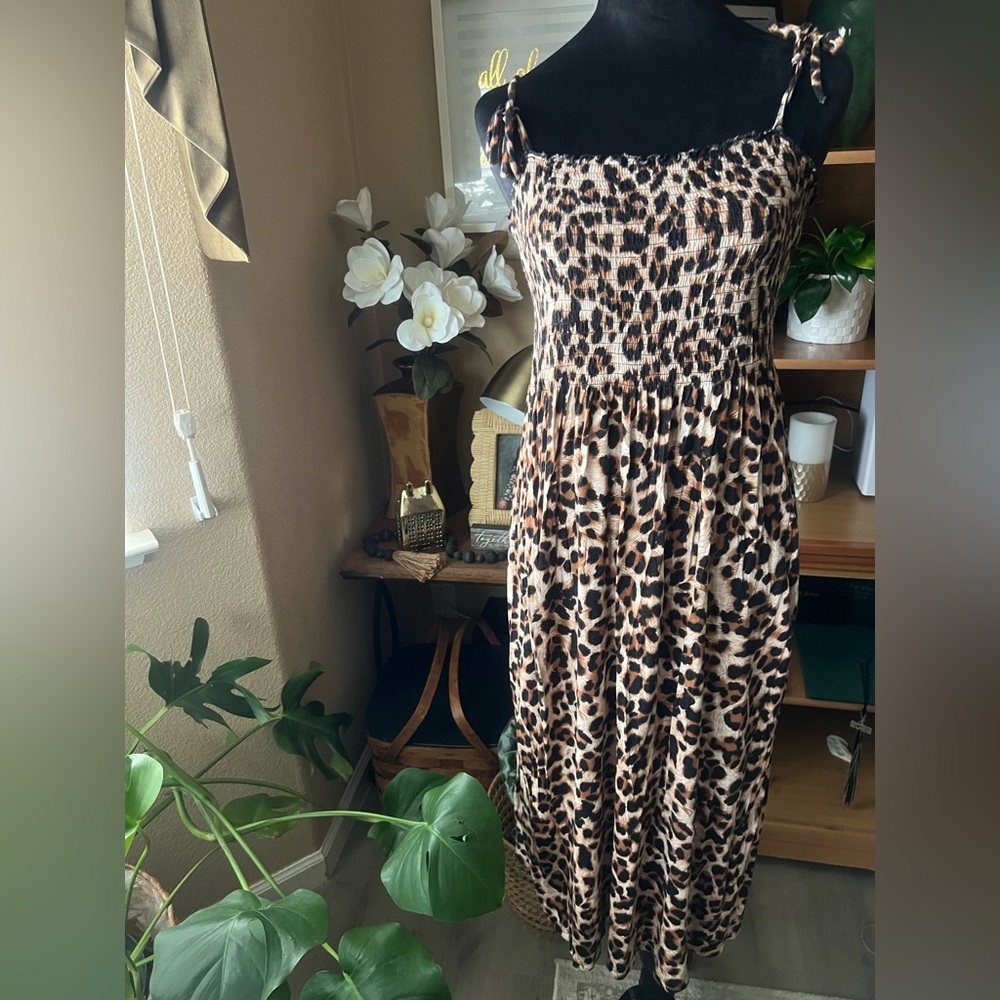 Chic Animal Print Dress